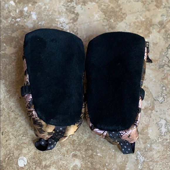 Moccasin Baby Shoe Pink & Brown Floral - Picture 4 of 6